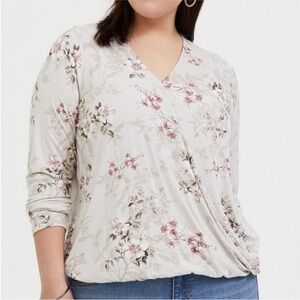 New Torrid Women Light Grey Floral Long Sleeve Super Soft Knit Surplice Midi Top
